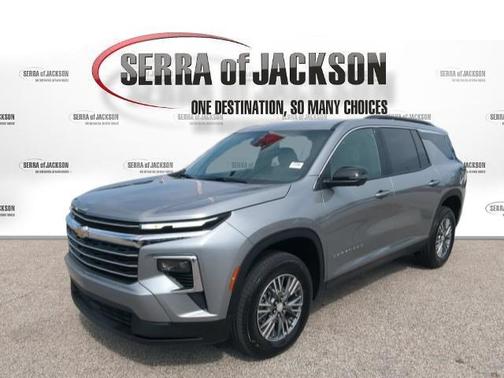 Sterling Gray Metallic 2026 Chevrolet Traverse FWD LT