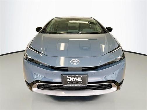 2025 Toyota Prius XLE