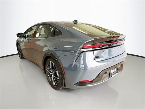 2025 Toyota Prius XLE