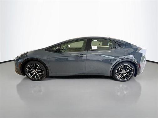 2025 Toyota Prius XLE