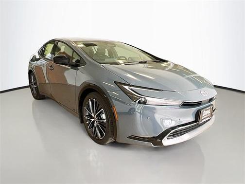 2025 Toyota Prius XLE
