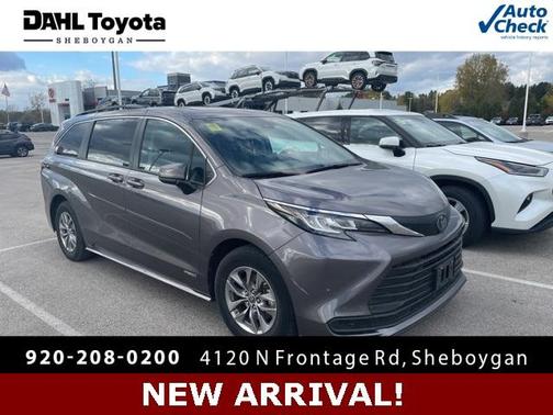 2021 Toyota Sienna LE