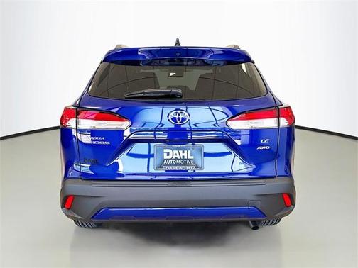 2025 Toyota Corolla Cross LE