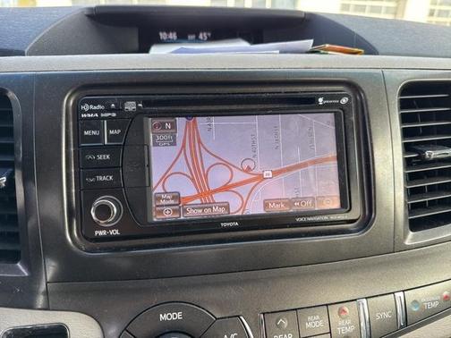 2012 Toyota Sienna XLE