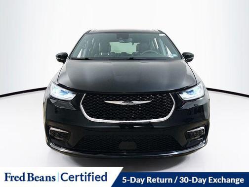 2025 Chrysler Pacifica L