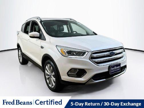 White Platinum Clearcoat Metallic 2017 Ford Escape Titanium