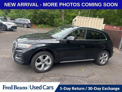Black 2021 Audi Q5 45 Premium Plus