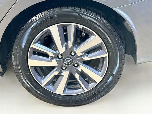 2023 Nissan Versa 1.6 SV