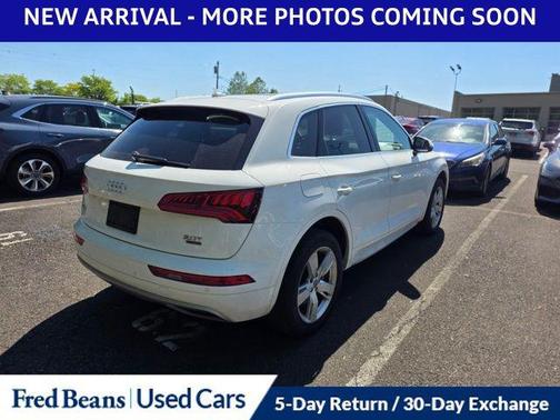Ibis White 2018 Audi Q5 2.0T Tech Premium