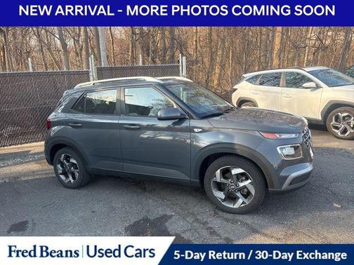 2023 Hyundai VENUE SEL