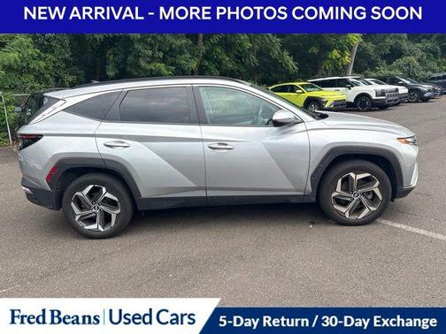Shimmering Silver 2024 Hyundai TUCSON SEL