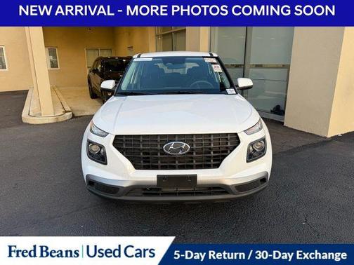 2024 Hyundai VENUE SE