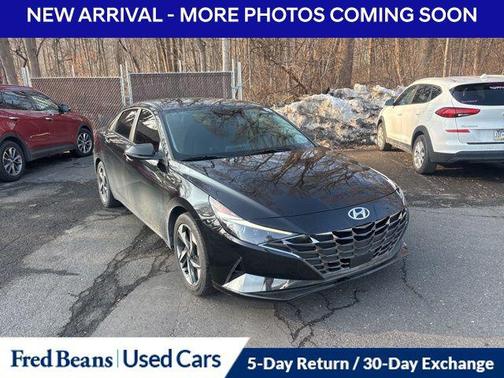 2023 Hyundai ELANTRA Limited