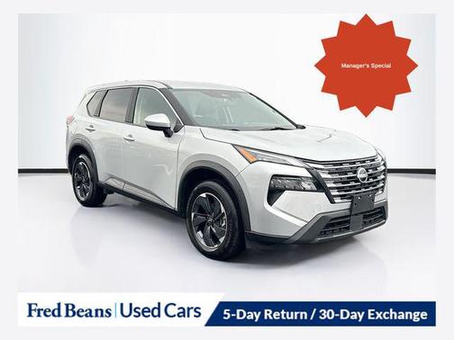 Brilliant Silver Metallic 2024 Nissan Rogue SV