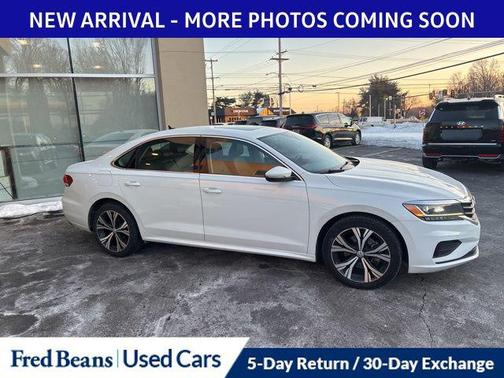 2022 Volkswagen Passat 2.0T SE