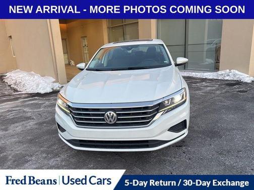 2022 Volkswagen Passat 2.0T SE