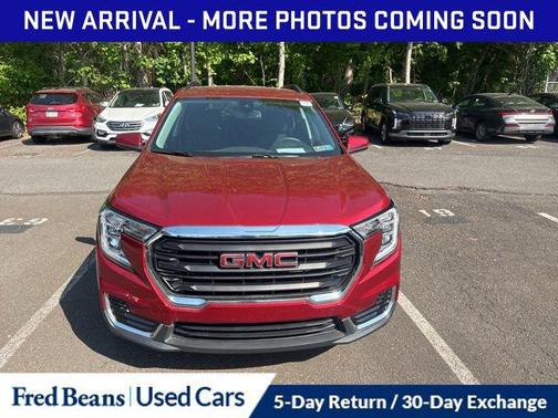 Cayenne Red Tintcoat 2022 GMC Terrain SLE