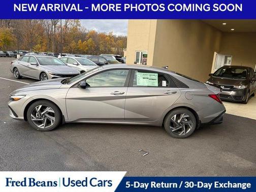 2025 Hyundai ELANTRA Sport