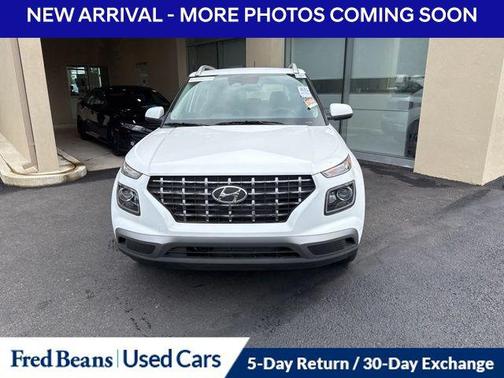 2024 Hyundai VENUE SEL