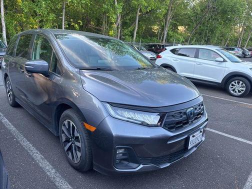 Gray 2025 Honda Odyssey EX-L