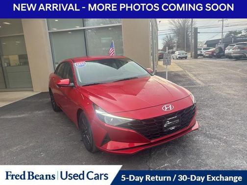 2023 Hyundai ELANTRA SEL