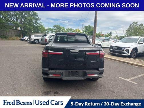 Phantom Black 2025 Hyundai SANTA CRUZ Limited