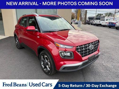 2023 Hyundai VENUE SEL