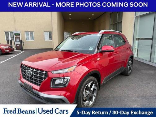 2023 Hyundai VENUE SEL