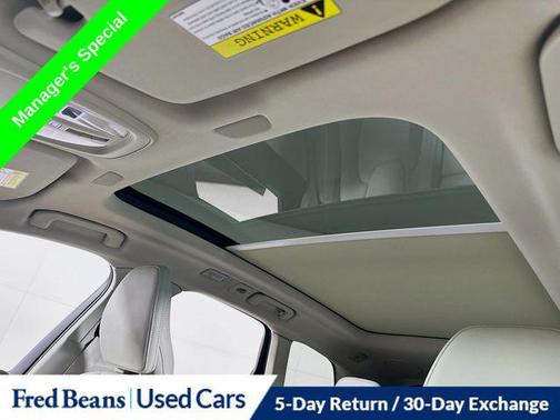 2022 Volvo XC60 B5 Inscription