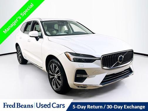 2022 Volvo XC60 B5 Inscription