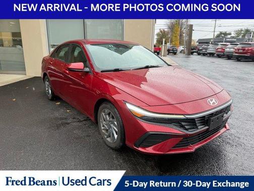 2024 Hyundai ELANTRA SEL