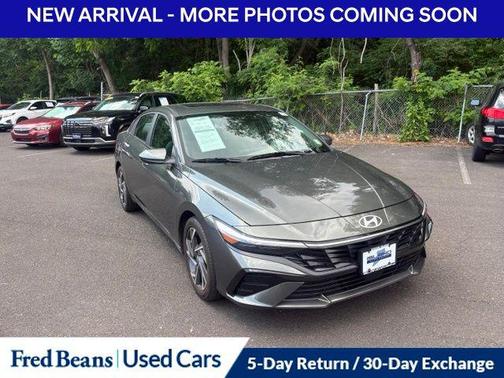 Amazon Gray 2025 Hyundai ELANTRA SEL