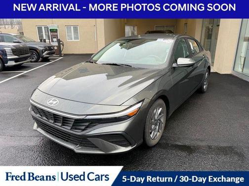 2024 Hyundai ELANTRA SEL