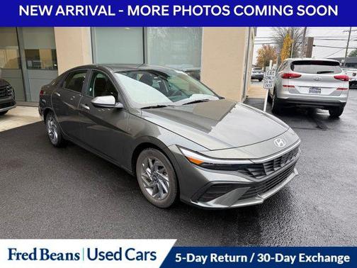 2024 Hyundai ELANTRA SEL