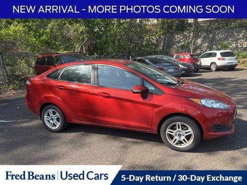 Chili Pepper Red 2018 Ford Fiesta SE