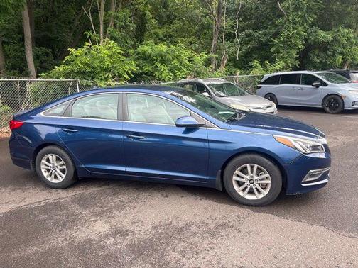 Lakeside Blue 2015 Hyundai SONATA SE