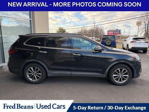 2018 Hyundai SANTA FE SE