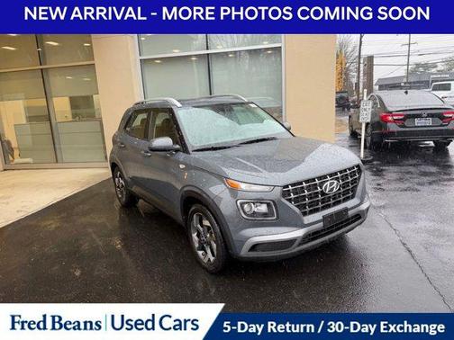 2024 Hyundai VENUE SEL