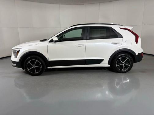 2026 Kia Niro LX