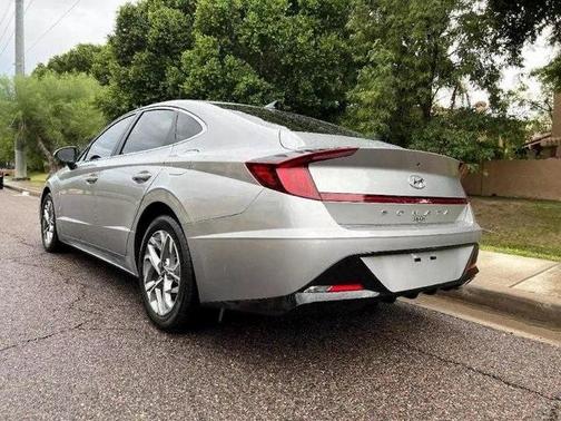 Photo 2 of 18 of 2020 Hyundai Sonata SEL