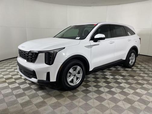2025 Kia Sorento LX