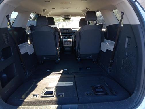 2022 Kia Carnival LX