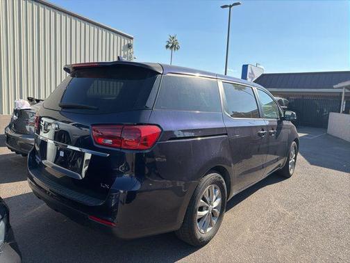 2021 Kia Sedona LX