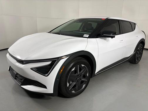 2025 Kia EV6 Light Long Range