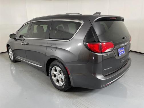 2020 Chrysler Pacifica Hybrid Touring L