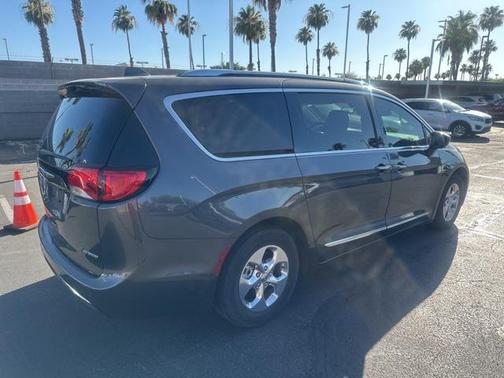 2020 Chrysler Pacifica Hybrid Touring L