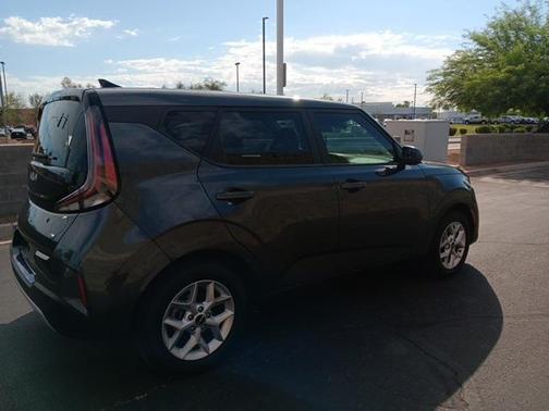 2023 Kia Soul LX