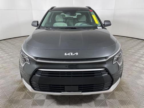 2025 Kia Niro EX