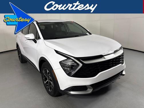 Glacial White Pearl 2024 Kia Sportage EX