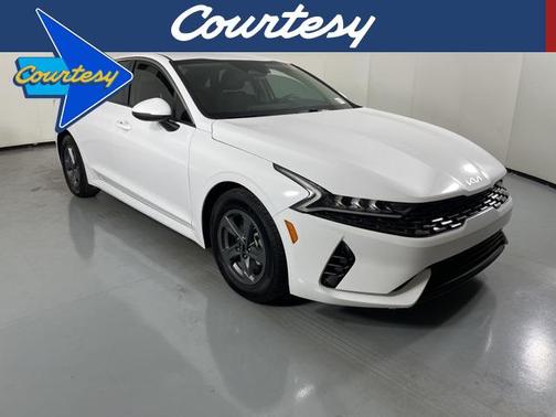 2022 Kia K5 LX